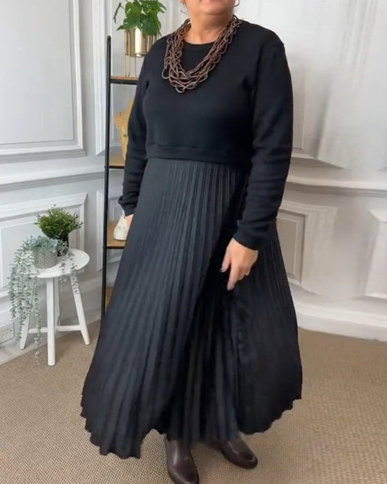 Elegant patchworkklänning med rund halsringning