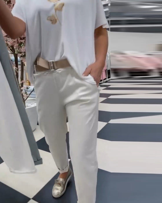 Byxor i ren färg och casual stil