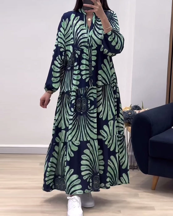 Ståkragetryckt lång klänning med lång ärm och patchwork