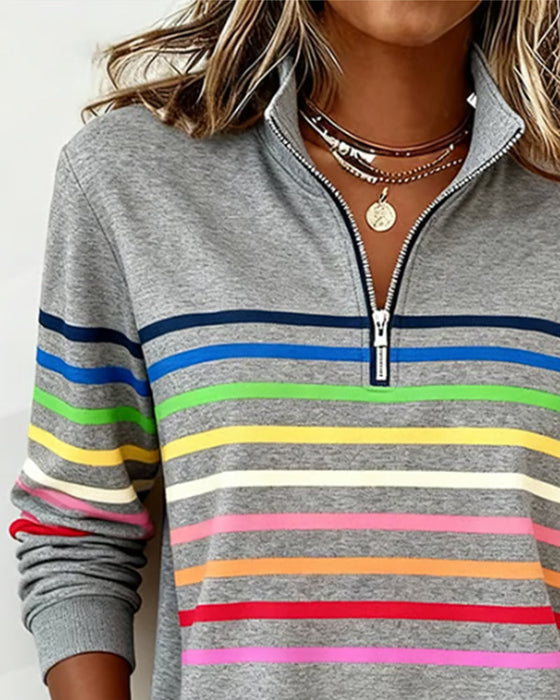 Moderiktig Randig Sweatshirt Med Halvlång Dragkedja Och Regnbågsmönster