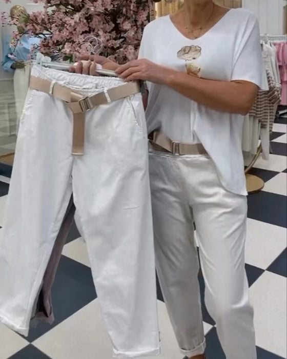 Byxor i ren färg och casual stil