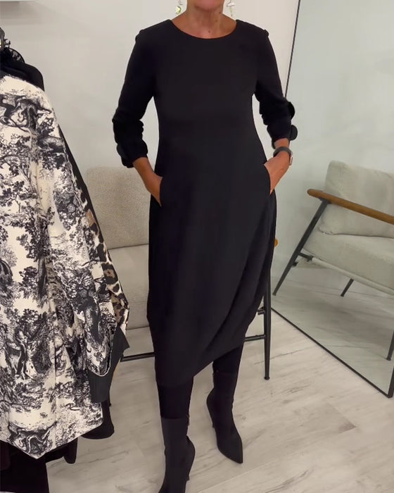 Klänning Rundhalsad Loose Fit Draperad Casual