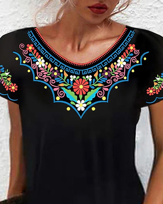 Klänning med retrostil och korta ärmar