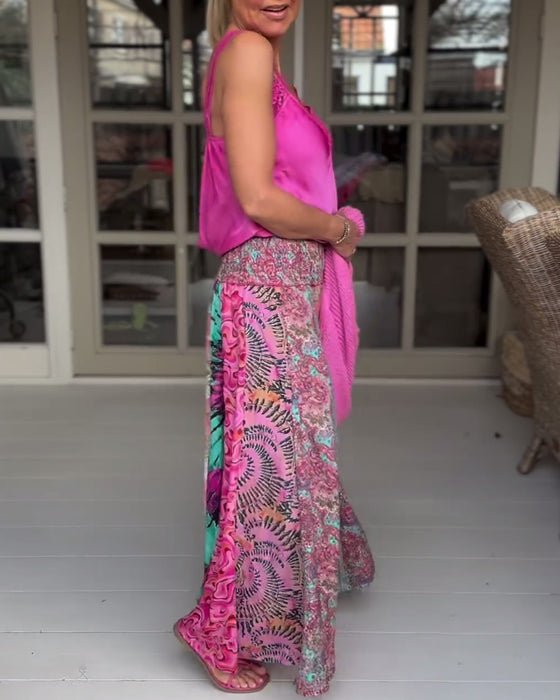 Byxor med färgglada löst sittande vida ben