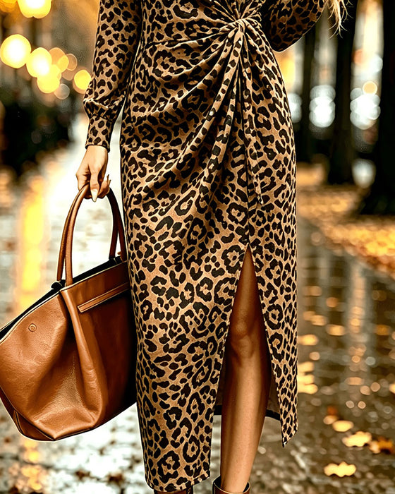 Klädning Rundhalsad Leopard Slits