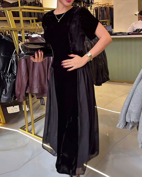 Klänning Rund Halsringning Veckad Slim Fit Stor Kjol