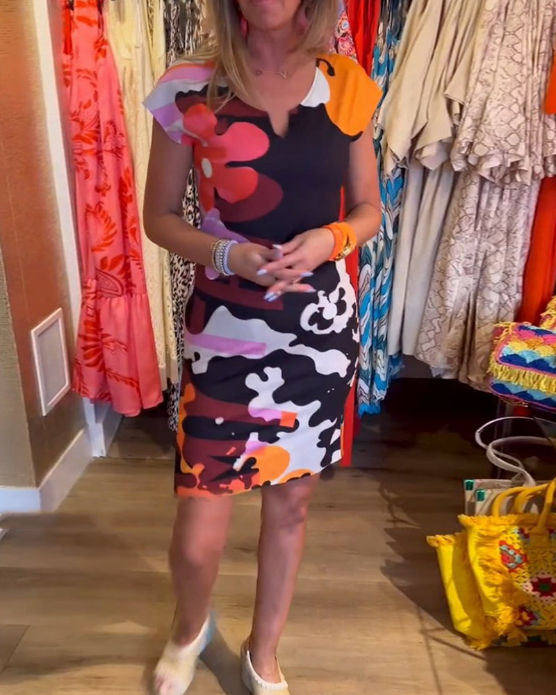 Klänningar i färgglada stilar med korta ärmar