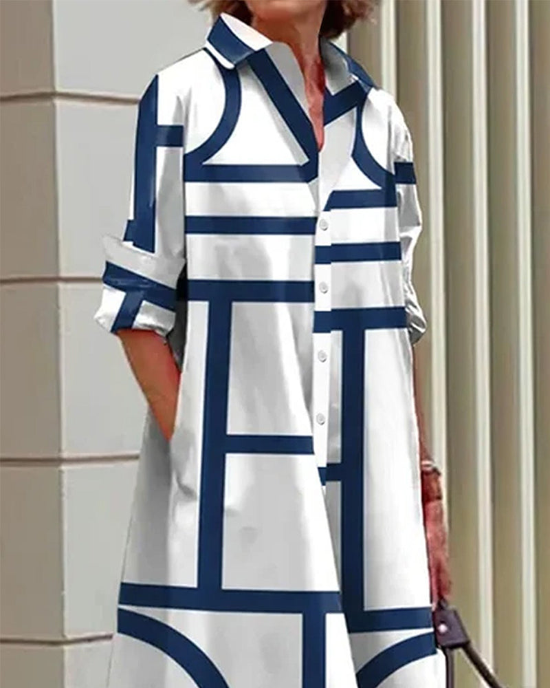 Klänning med fickor och geometriskt tryck