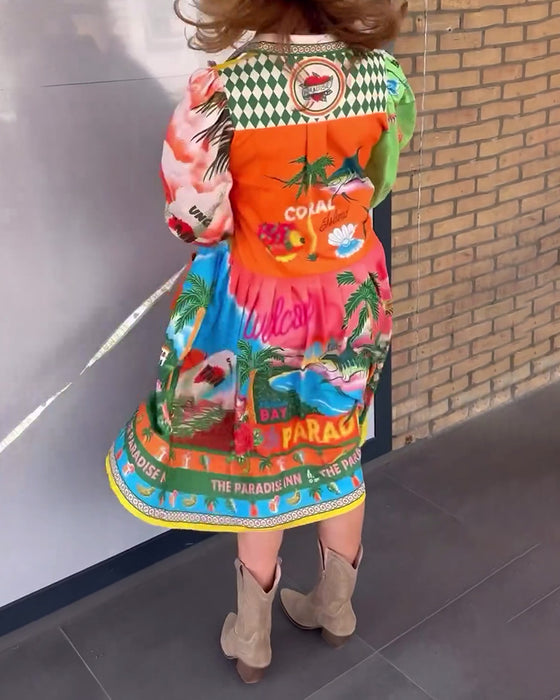 Långärmad klänning med färgglad tryck i lapel