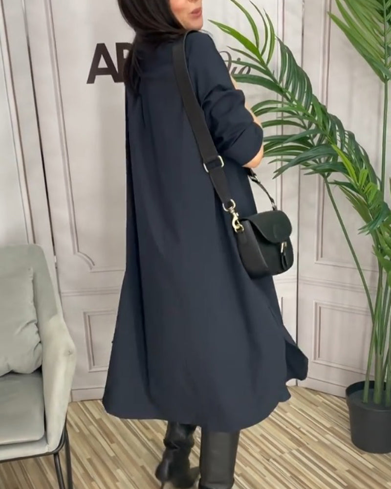 Enfärgad avslappnad klänning med lapel