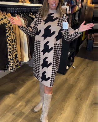 Långärmad Klänning med hundstödmönster