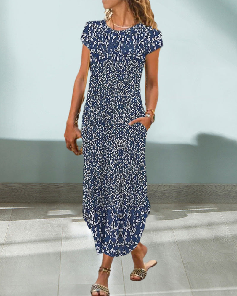 Klänning med rund hals