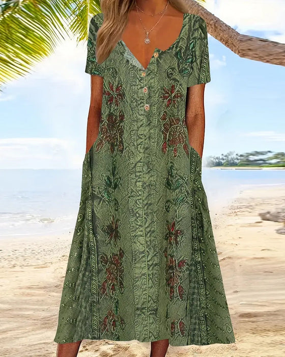 Kortärmad klänning med v-ringning