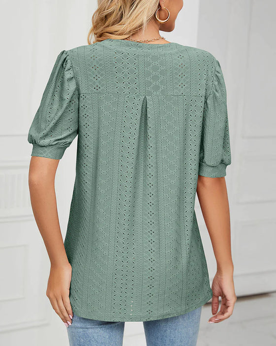 Elegant T-shirt med puffärmar och V-ringning