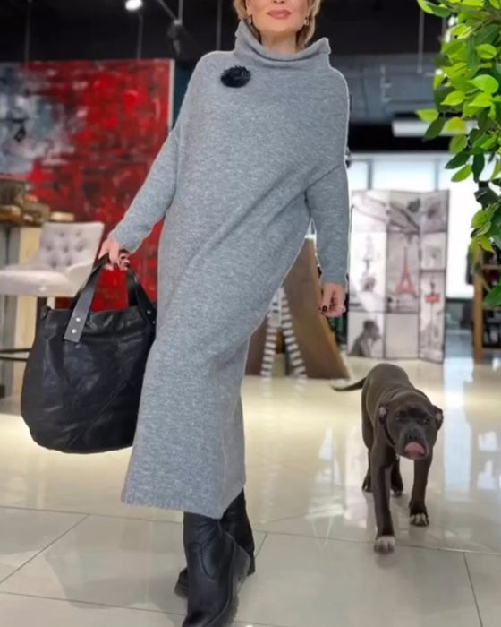 Lös Klänning Med Turtleneck Och Långa ärmar