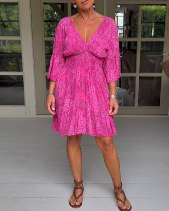 Klänning med 3/4 ärm och tryck