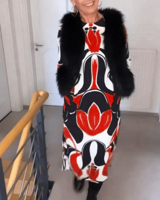 Klänning med tryck och rund halsringning