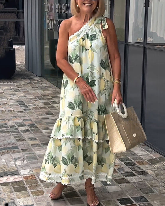 Enaxlad klänning med blommönster