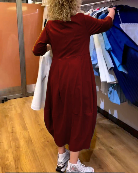 Klänning med rund hals 2/3 ärm