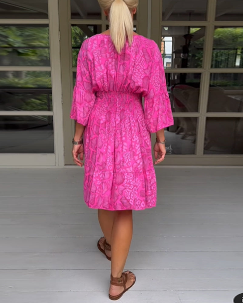 Klänning med 3/4 ärm och tryck