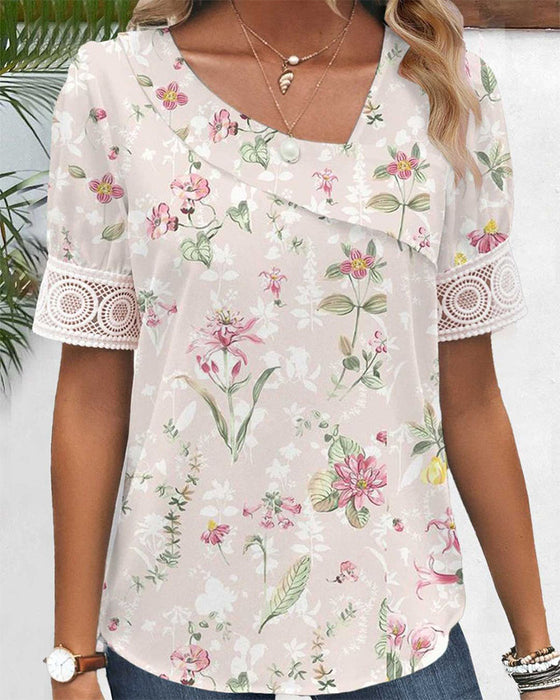 Topp med korta ärmar och blommönster