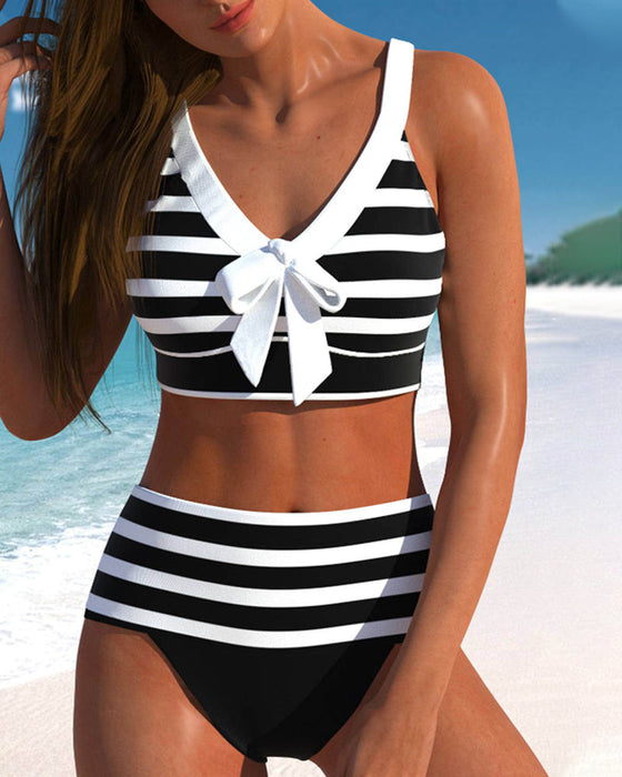 Bikinis med hög midja i randtryck