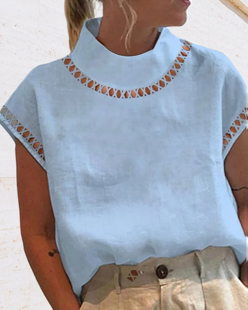 Enfärgad skjorta med spetsstativ krage