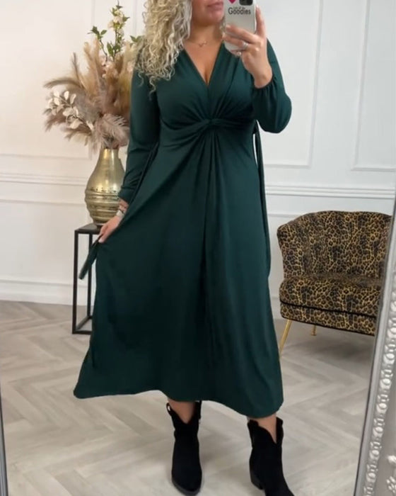 Sexig enfärgad klänning med lång ärm
