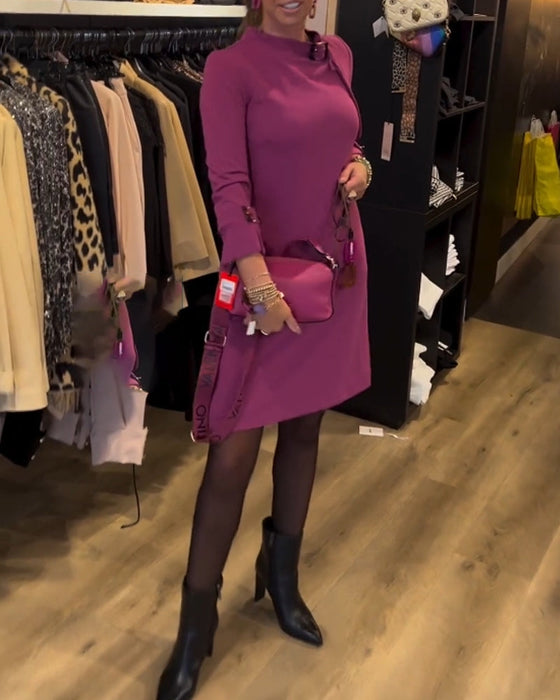 Elegant klänning med rund hals