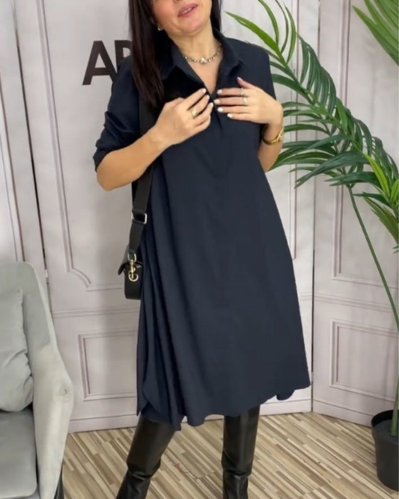 Enfärgad avslappnad klänning med lapel