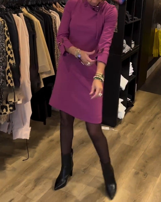 Elegant klänning med rund hals